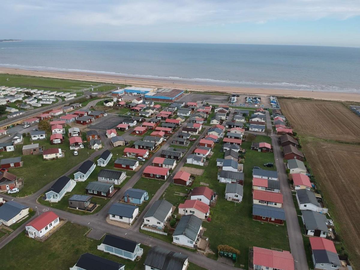 Savannah-By-The-Sea Bridlington Buitenkant foto
